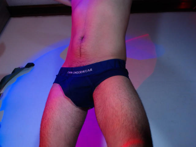 OliverHot69 - Live porn &amp; sex cam - 24913061