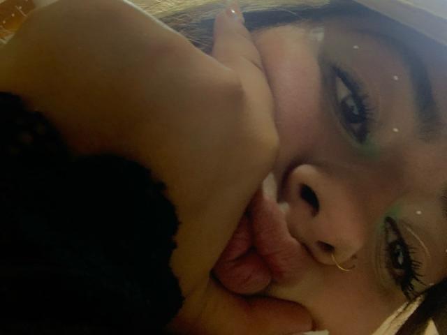 ScarlettParchMusa - Live porn &amp; sex cam - 24920913