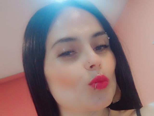 CharlotteCrofort - Live porn &amp; sex cam - 24925121