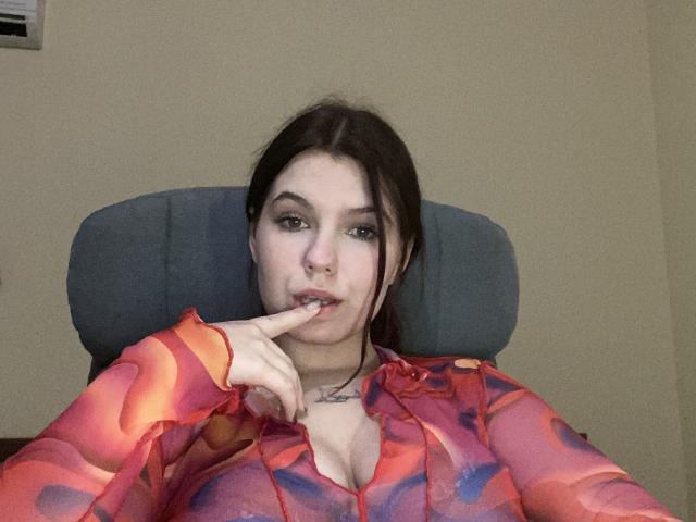 Khaleessi - Live porn &amp; sex cam - 24929977