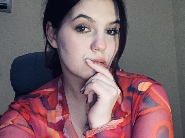 Khaleessi - Live porn &amp; sex cam - 24930089