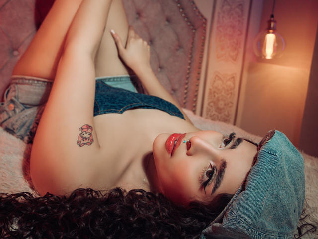 TianaVera - Live sex cam - 24931369