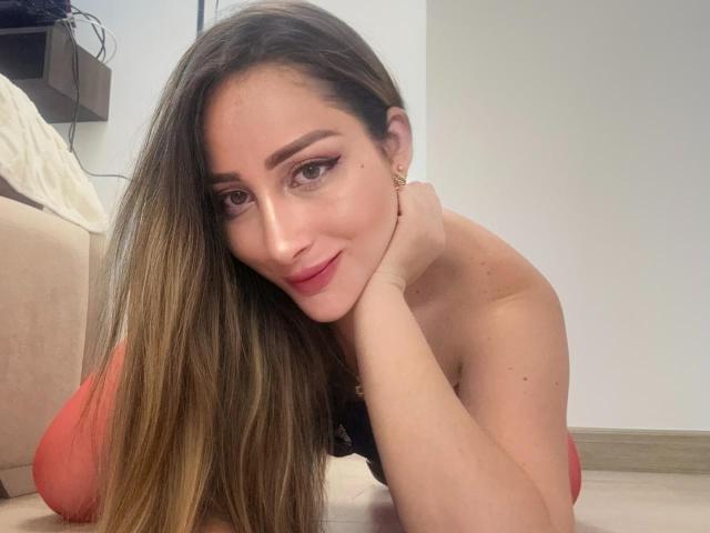 ArianaLu - Live porn &amp; sex cam - 24934805