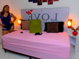 CaandyFoox - Live porn &amp; sex cam - 24943629