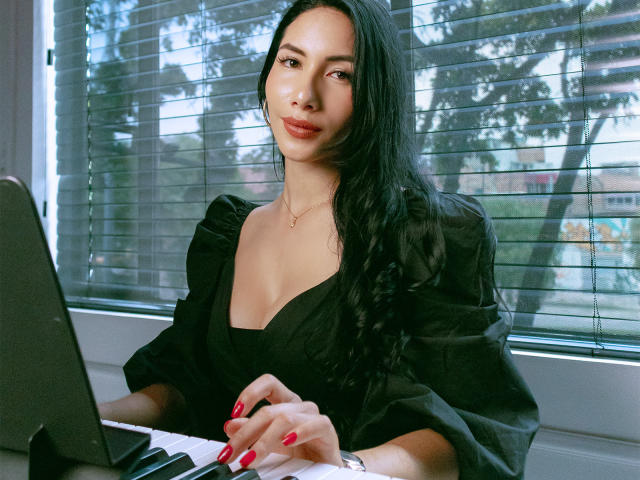 ArianaRogers - Live sex cam - 24945985