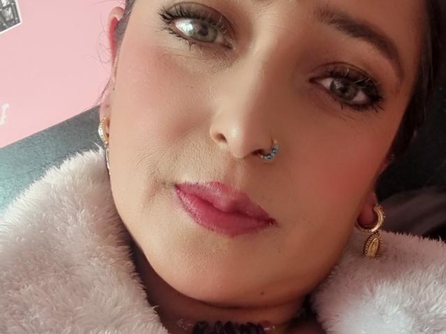 AlessadraJones - Live Sex Cam - 24947197