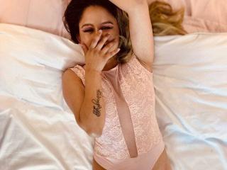 LiaJonnesX - Live Sex Cam - 24953165