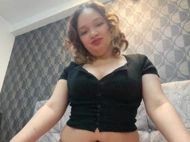 BiancaMorettii - Porno na żywo i seks kamera - 24953297