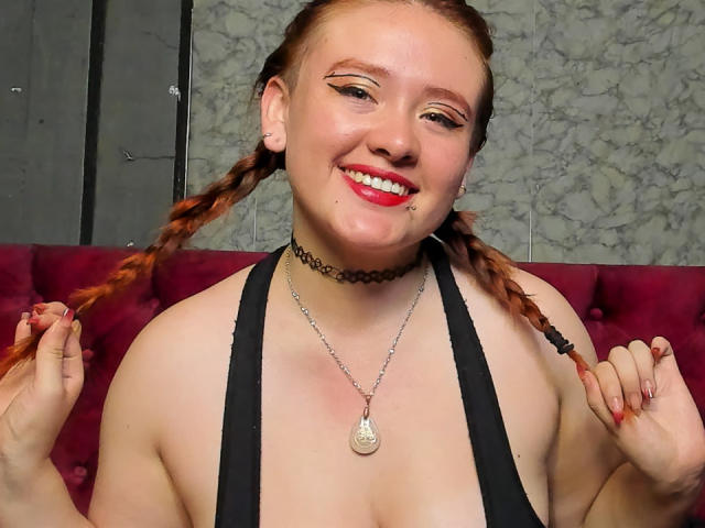 AliaMillers - Live porn &amp; sex cam - 24953857