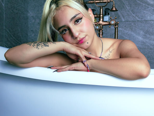 MaveParker - Live Sex Cam - 24955845