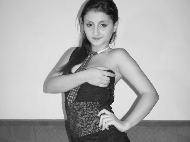 AmyJolie - Sexe cam en vivo - 2495898