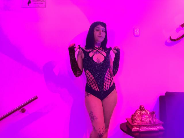 SalmaStonne - Live porn &amp; sex cam - 24963089