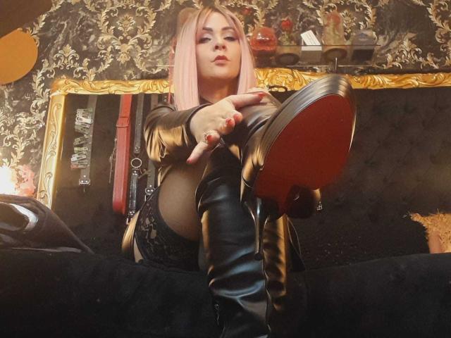 VictoriiaGray - Live Sex Cam - 24975661