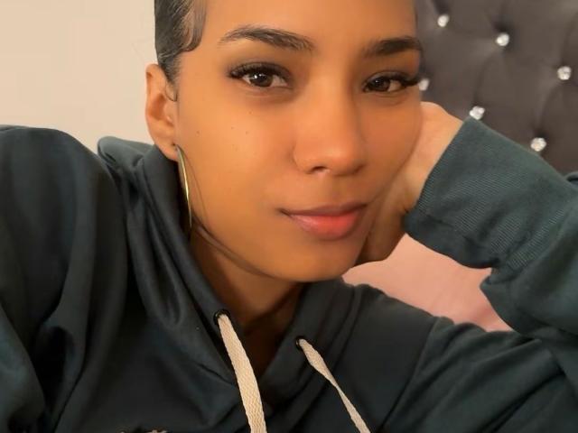 NatashaLewis - Live sex cam - 24976953