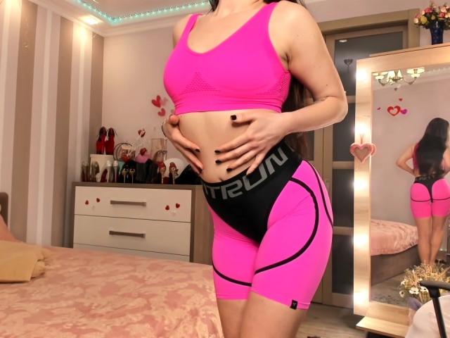 LinaLuchia - Live porn &amp; sex cam - 24977577