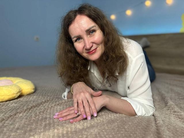 KseniaWiss - Live porn &amp; sex cam - 24979321