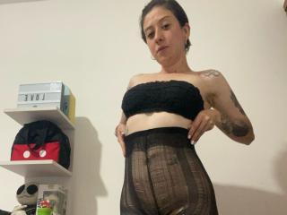 ValeriaNaughtySex - Camera khiêu dâm &amp; quyến rũ trực tiếp - 24989589