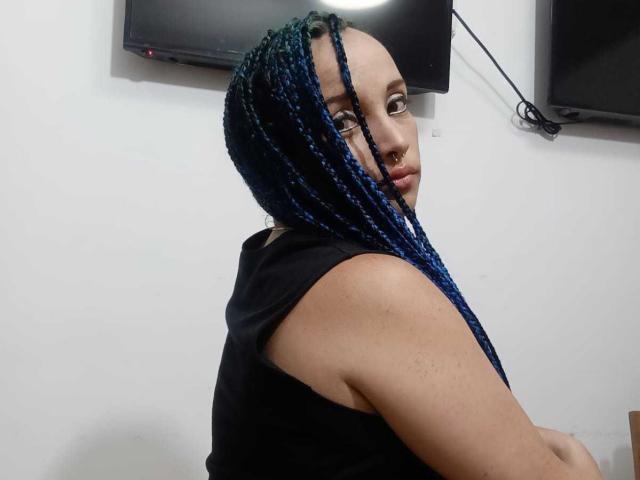 DalilaMusa - פורנו בשידור חי ומצלמת סקס - 24990885