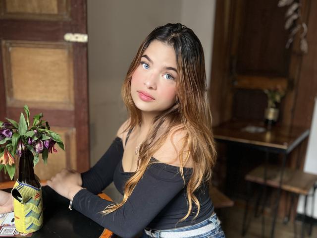 ShantalSummer - Live sex cam - 24991345