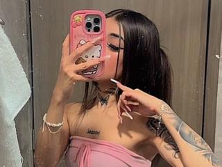 AdelaFlow - Live sex cam - 24991837