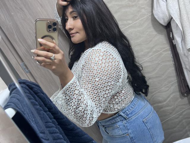 ShiaraRussi - Live sex cam - 24992569
