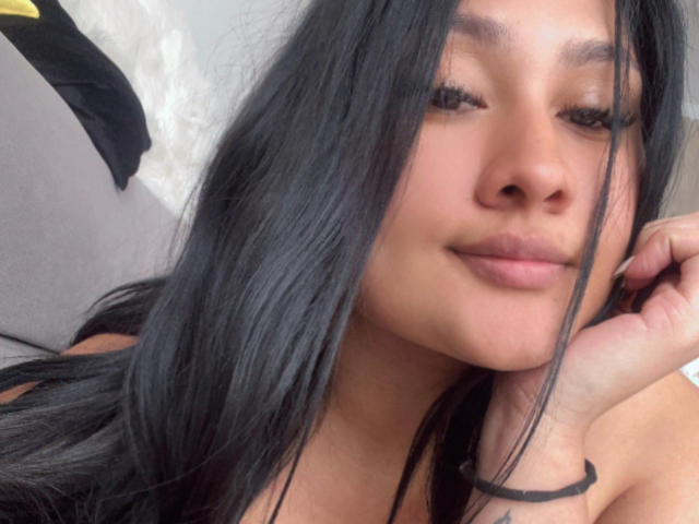 ShiaraRussi - Live porn &amp; sex cam - 24992645