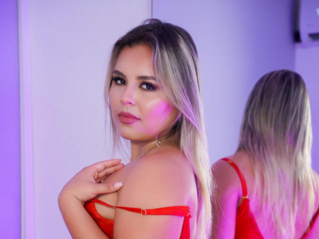 LunaJohns - Live porn &amp; sex cam - 24995393