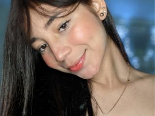 KendallZous - Sexe cam en vivo - 24997777