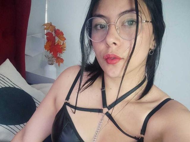 SophiaRamirez - Live porn &amp; sex cam - 24999509