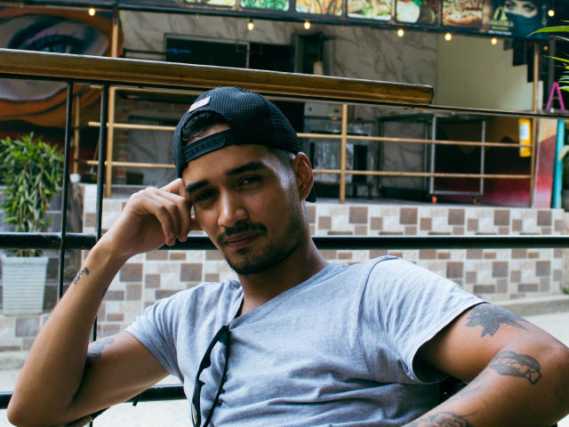 LailaAsher - Live sex cam - 24999577