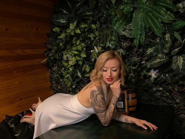 SarahRousen - Live porn &amp; sex cam - 25001497