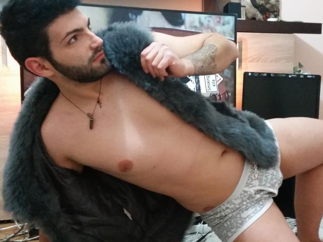 StefiHot - Web cam x avec un Gay occidental sur la plateforme XloveCam 