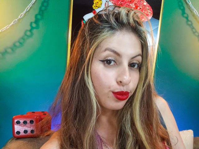 DominatrixLeila - Live porn &amp; sex cam - 25011025