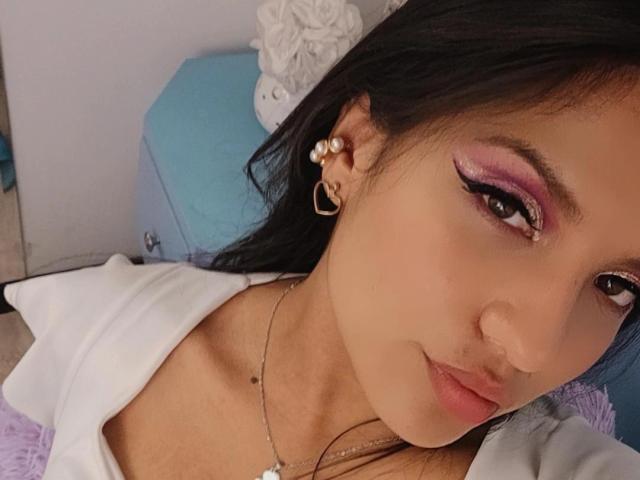 LailaBarker - Camera khiêu dâm &amp; quyến rũ trực tiếp - 25012093