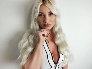 LuxuriaBlond - Live porn &amp; sex cam - 25018169