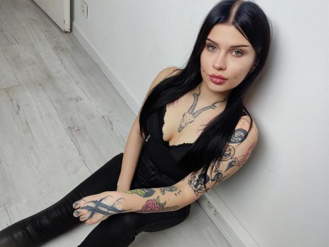 TattooDolly - Live porno og sexkamera - 25018749