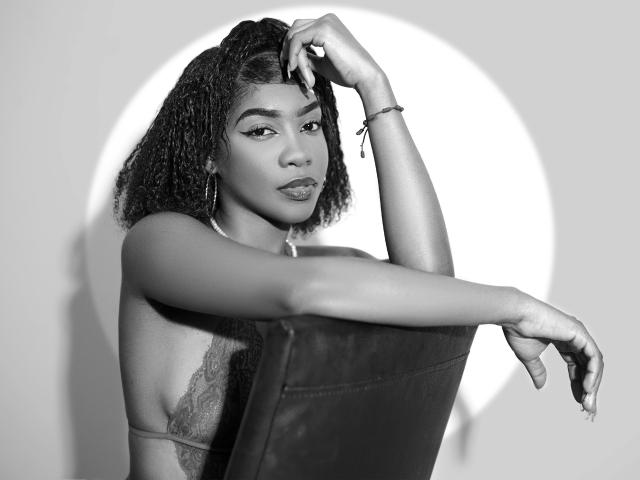 AlanaPatel - Live porn &amp; sex cam - 25022161