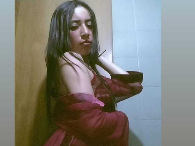 SophiiaFerrero - Live porn &amp; sex cam - 25024321