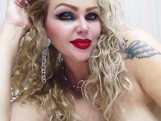 AnnaRichie - Live porn &amp; sex cam - 25026225