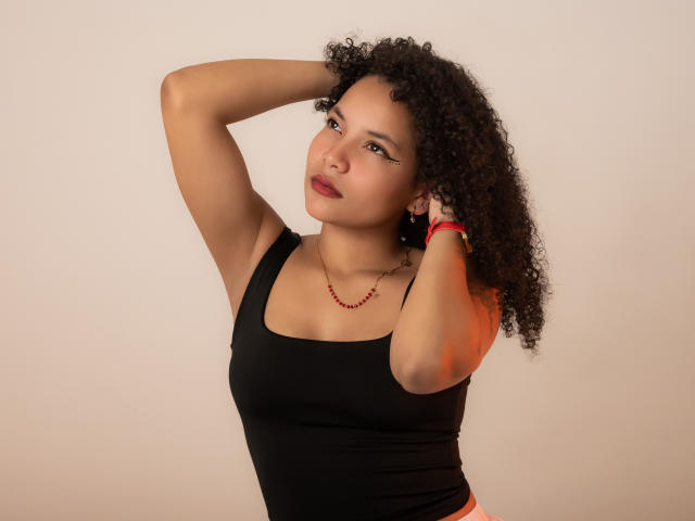 DanellaVera - Live porn &amp; sex cam - 25026341