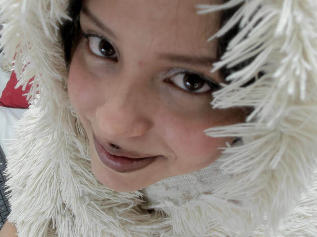 BlueSkyMusa - Live sex cam - 25032157