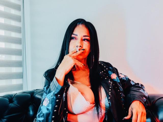 AngelinaDeleon - Live sex cam - 25032561