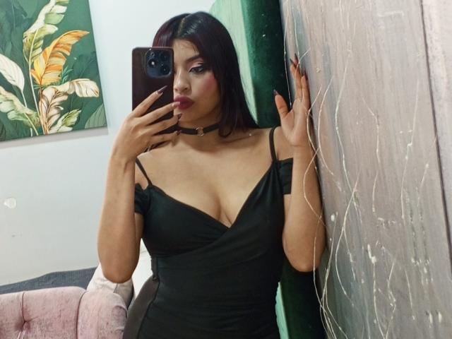 EmmaaRodriguez - Sexe cam en vivo - 25034113