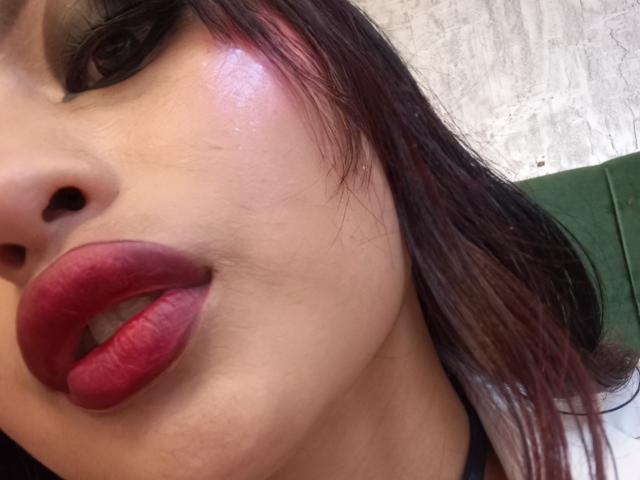 EmmaaRodriguez - 라이브 포르노 &amp; 섹스 캠 - 25034129