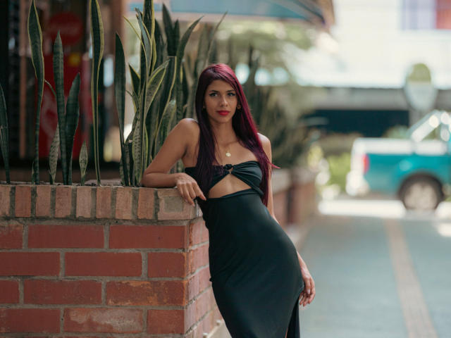 DanikaSerov - Live porn &amp; sex cam - 25035237