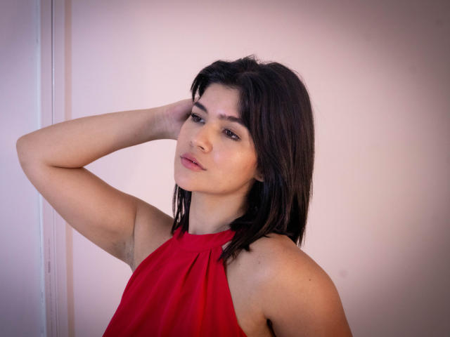 ScarlletZhen - Élő pornó és szexkamera - 25035733