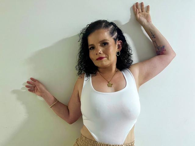 MadiFoxy - Live porn &amp; sex cam - 25038009