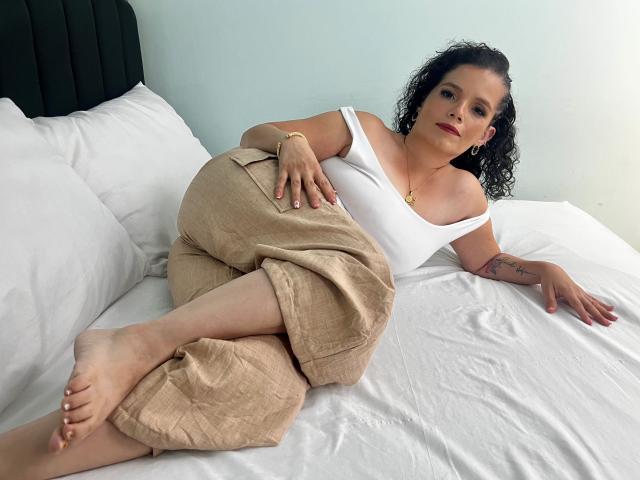 MadiFoxy - сексуальная веб-камера в реальном времени - 25038017