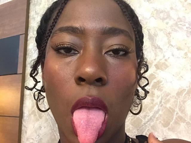 VioletGraice - Live porn &amp; sex cam - 25038561