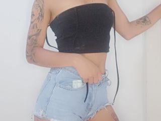 ArianaSexy69 - Sexe cam en vivo - 25039617